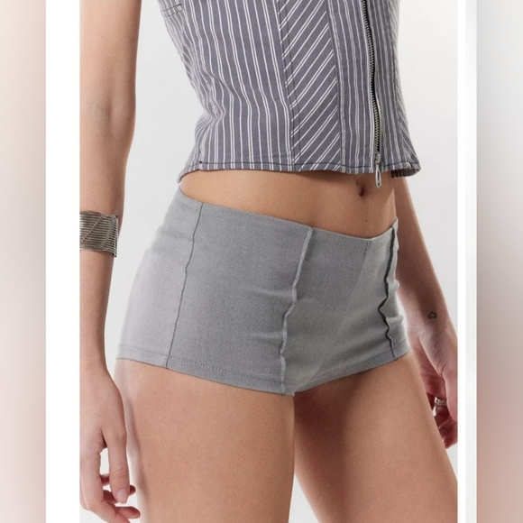Silence + Noise UO Urban Outfitters Sabrina gray Micro Shorts size XXS brand new - Picture 5 of 11